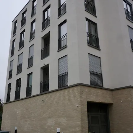 Modern Near Airport And Trade Fair Apartment Frankfurt am Main