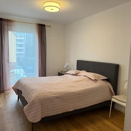 Modern Near Airport And Trade Fair Apartment