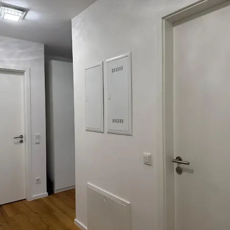 Apartment Modern Near Airport And Trade Fair *