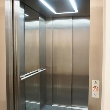 Modern Near Airport And Trade Fair Apartment Frankfurt am Main